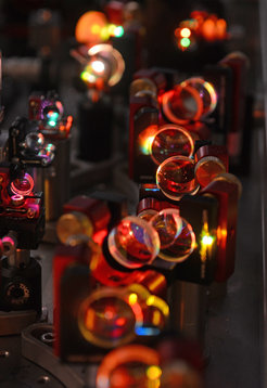The LAP team has developed a novel ytterbium:yttrium-aluminium-garnet thin-disk laser that emits light pulses lasting 7.7 femtoseconds and consisting of 2.2 optical oscillations. The pulses have an average power of 6 W and carry 0.15 microjoules of energy, over 1.5 orders of magnitude higher than those generated by commercially available Ti:Sa lasers.