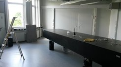2016/08 The quantum networks group is established at MPQ, starting from an empty lab... except for a super-massive optical table!