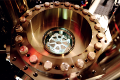 Photo of the group's optical resonator which allows to construct deep and homogenous optical lattices.