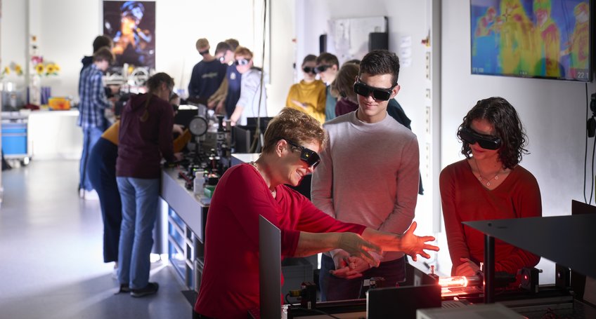 PhotonLab - das Schülerlabor am MPQ PhotonLab - das Schülerlabor am MPQ