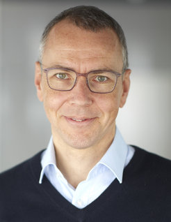 Als einer von insgesamt vier Wissenschaftlern in der Kategorie Physik wurde Immanuel Bloch zum Clarivate CItation Scholar 2022 ernannt.