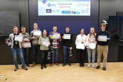 Die siegreichen Teams der regionalen Wettbewerbsrunde des GYPT am MPQ.