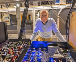 Immanuel Bloch in his “Strontium Lab” at MPQ.