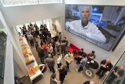 Ein Wiedersehen mit alten und neuen Freunden: Das Attoworld-Alumni-Symposium.
